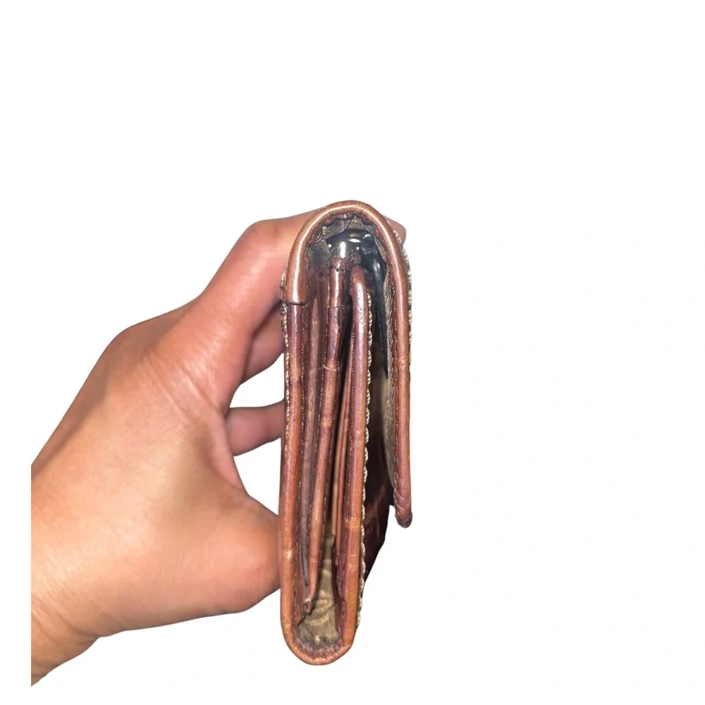 Fossil Vintage Brown Crocodile Embossed Wallet - Picture 7 of 12